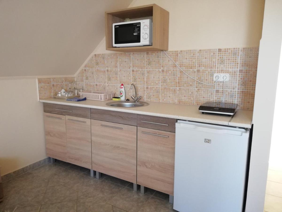Hajdúszoboszló Imola Es Andrea Apartmanhaz מראה חיצוני תמונה