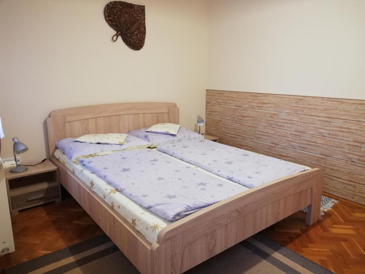 Hajdúszoboszló Imola Es Andrea Apartmanhaz מראה חיצוני תמונה