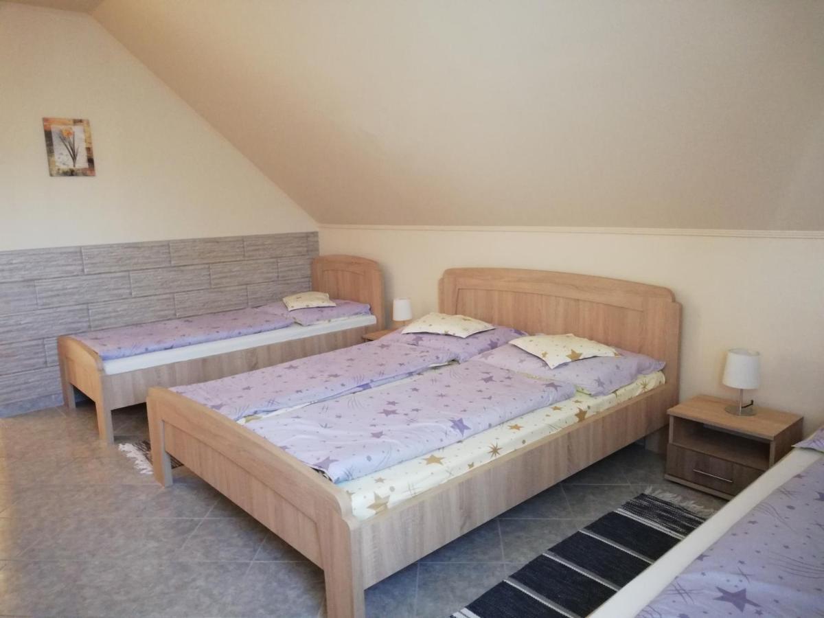 Hajdúszoboszló Imola Es Andrea Apartmanhaz מראה חיצוני תמונה